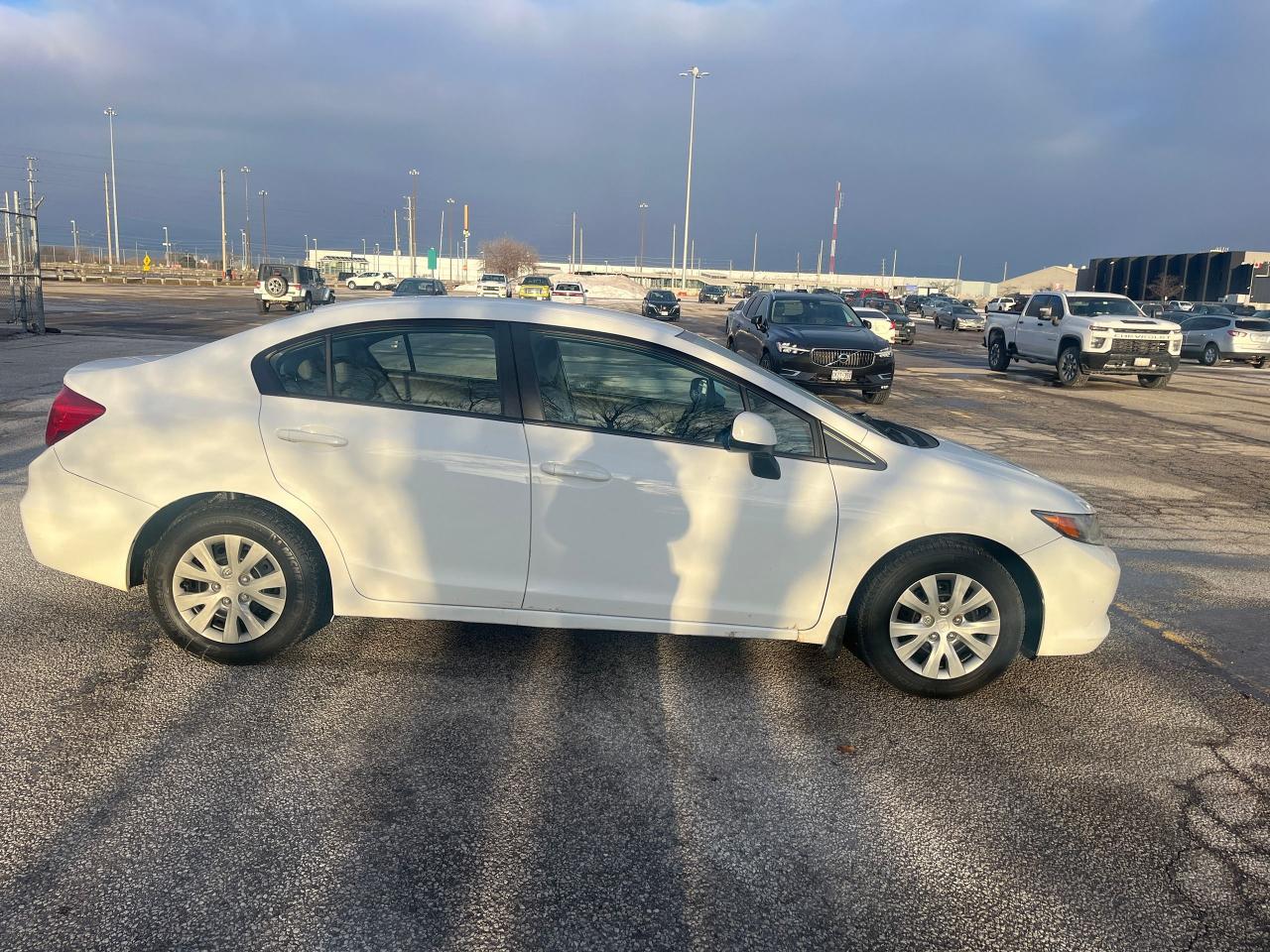 2012 Honda Civic 4dr Auto LX Photo3