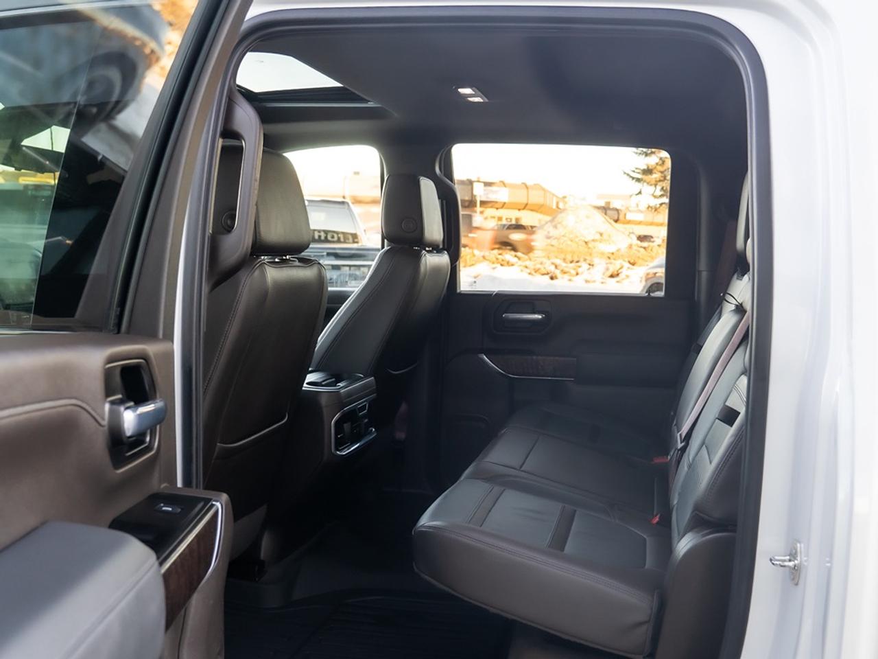 2020 GMC Sierra 3500 Denali Dually Photo18