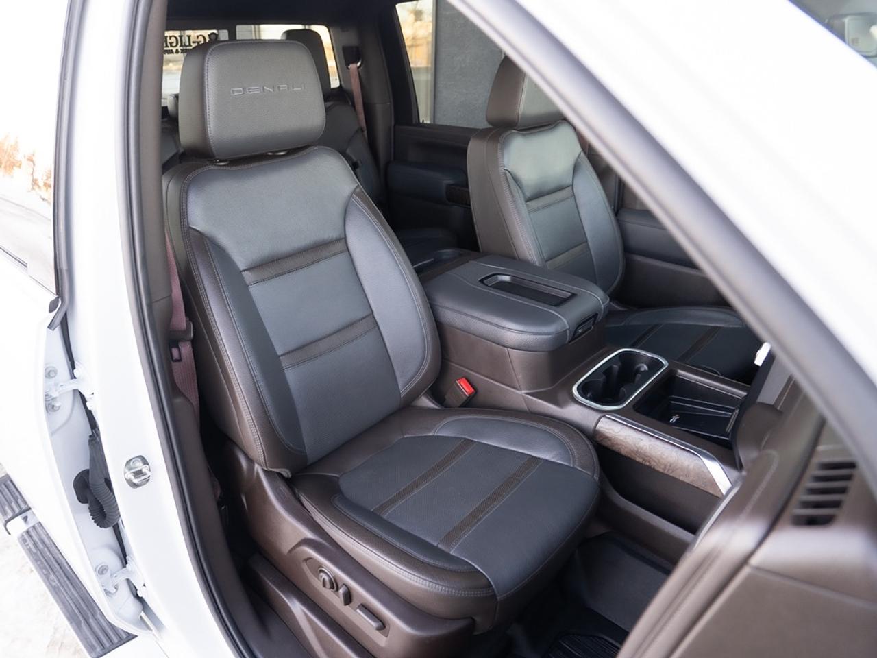 2020 GMC Sierra 3500 Denali Dually Photo42