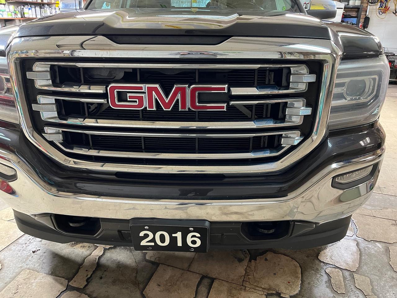 2016 GMC Sierra 1500 4WD DOUBLE CAB SLT 4X4 5.3 LTR V8 Photo