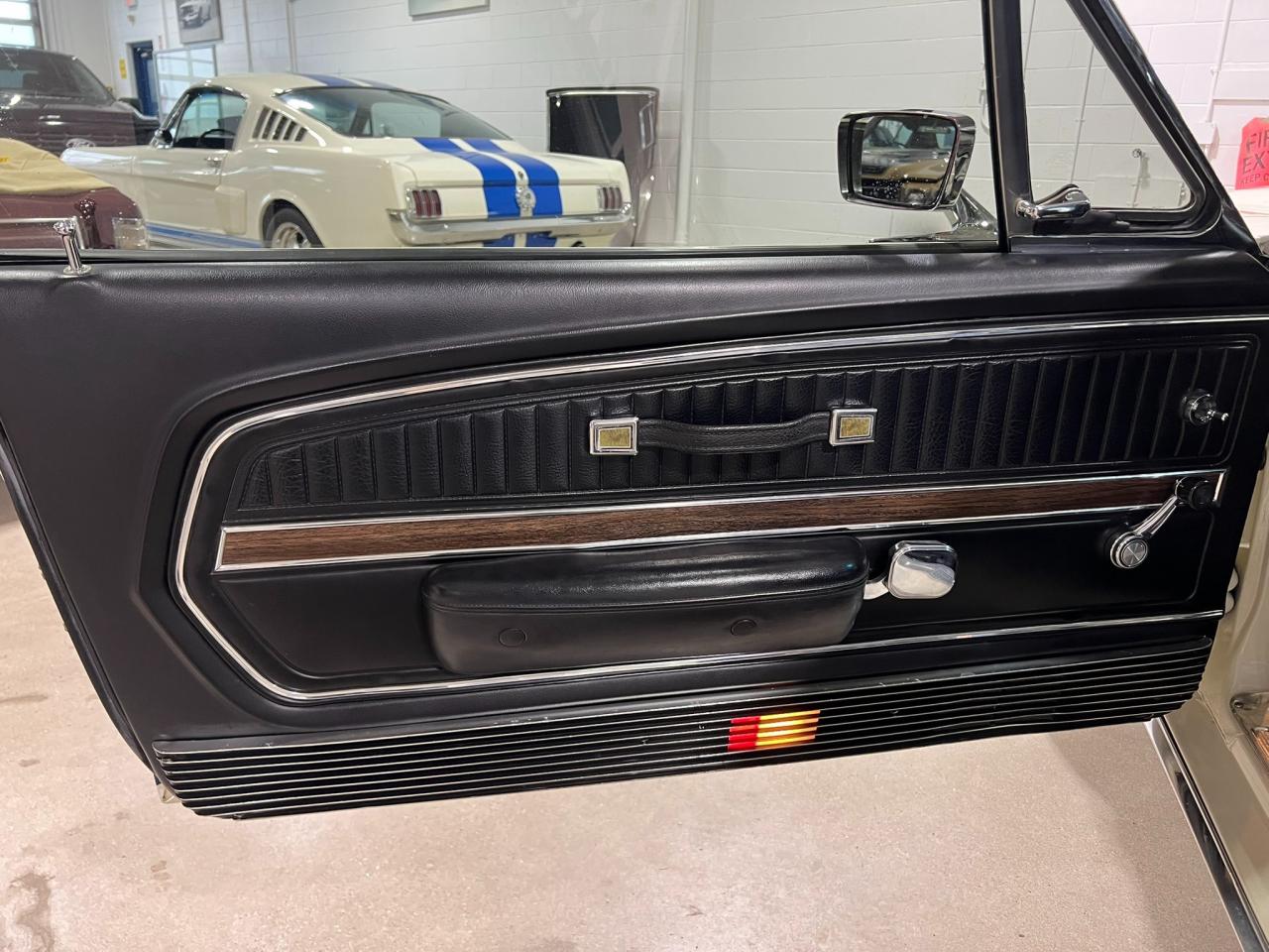 1968 Ford Mustang Shelby GT500 | 428 CI V8 | Holley 4 Barrel Carburetor | Photo