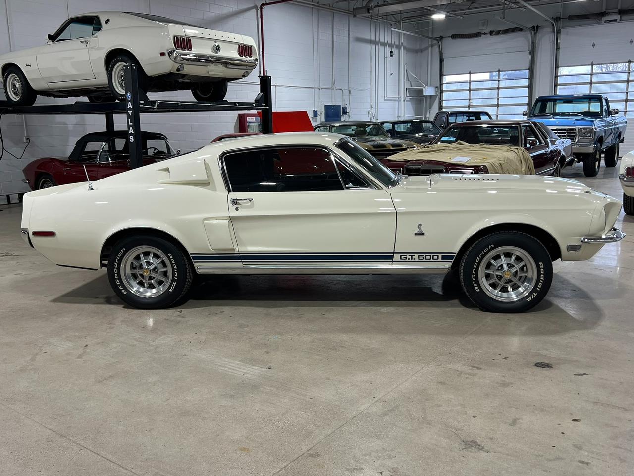 1968 Ford Mustang Shelby GT500 | 428 CI V8 | Holley 4 Barrel Carburetor | Photo