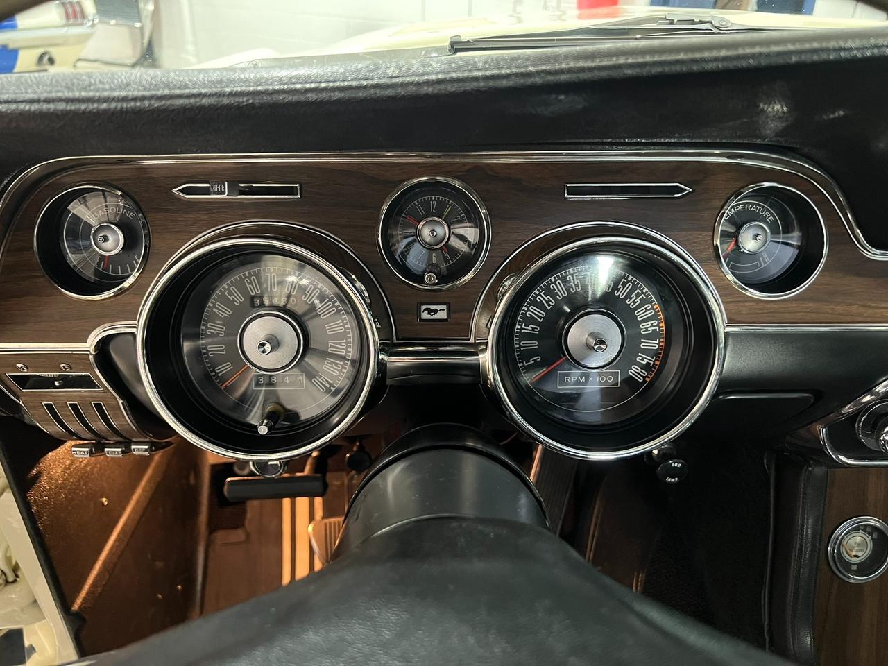 1968 Ford Mustang Shelby GT500 | 428 CI V8 | Holley 4 Barrel Carburetor | Photo