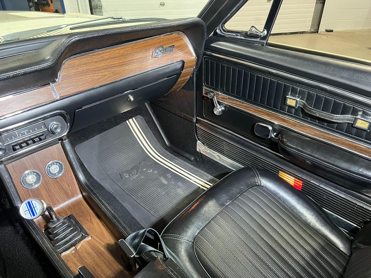 1968 Ford Mustang Shelby GT500 | 428 CI V8 | Holley 4 Barrel Carburetor | Photo