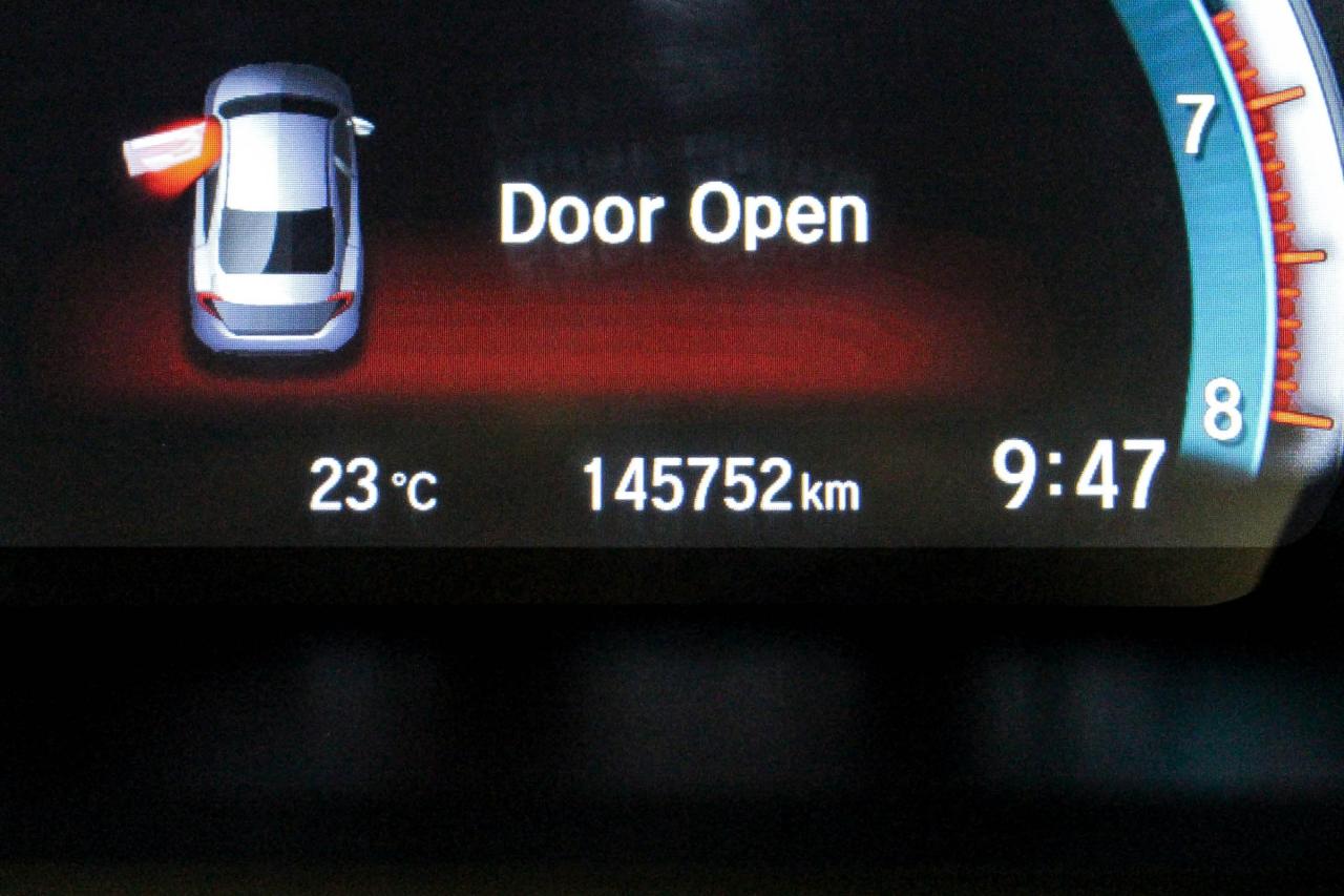 2019 Honda Civic EX HEATED FRONT SEATS - CLOTH UPHOLSTERY - REARVIEW CAMERA Photo