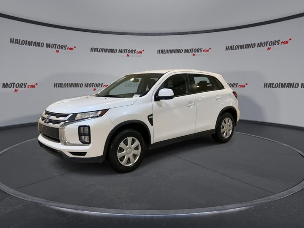 2020 Mitsubishi RVR ES FWD Photo3