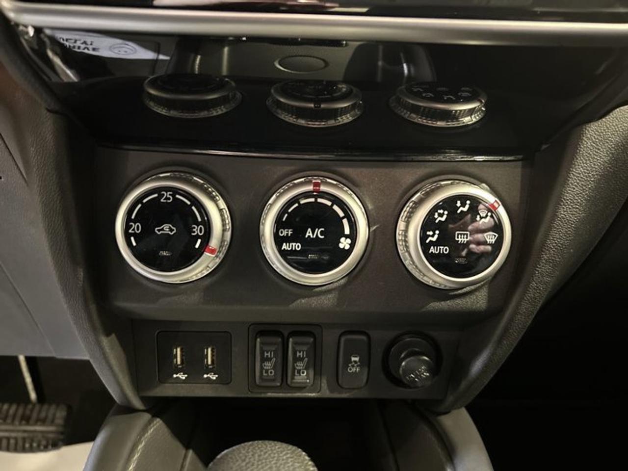 2020 Mitsubishi RVR ES FWD Photo