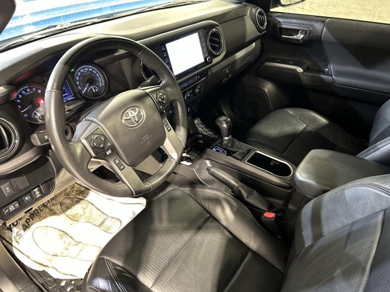 2021 Toyota Tacoma SR5 TRD SPORT 4X4 Double Cab 6ft Box | Leather Photo