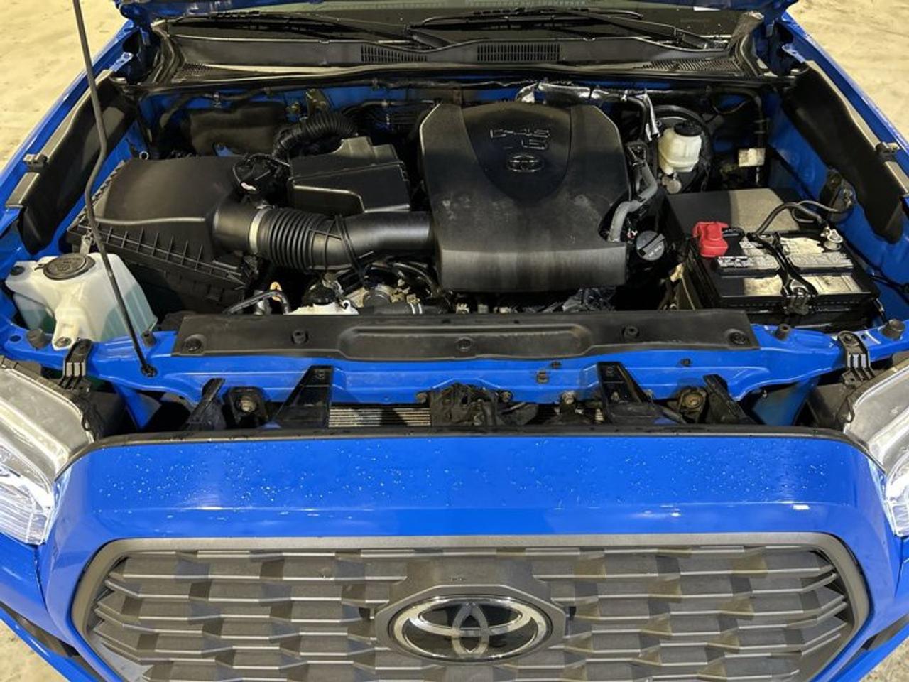 2021 Toyota Tacoma SR5 TRD SPORT 4X4 Double Cab 6ft Box | Leather Photo