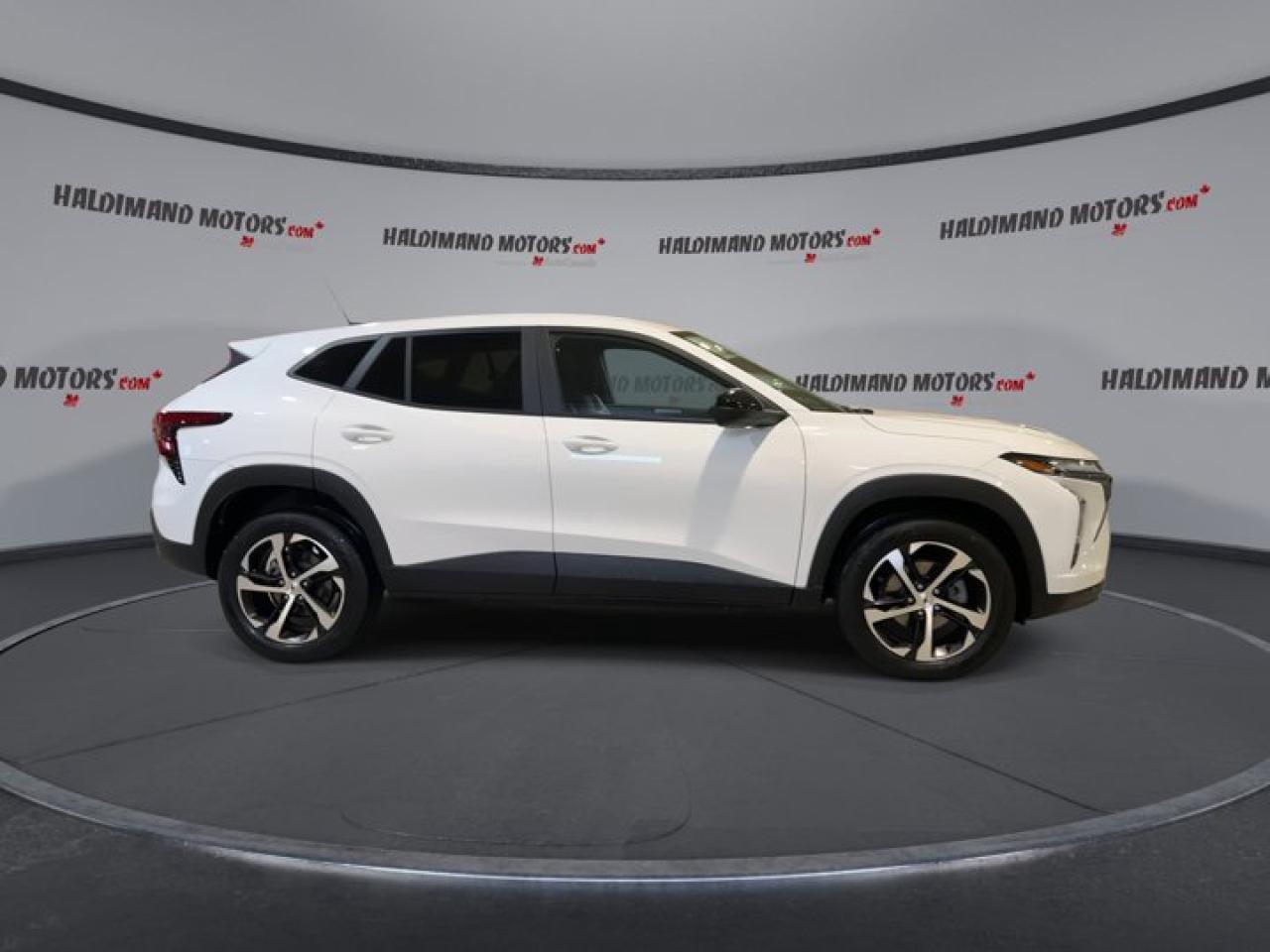 2024 Chevrolet Trax 1RS | Remote Start | Heated Seats | Heated Steering Wheel Photo