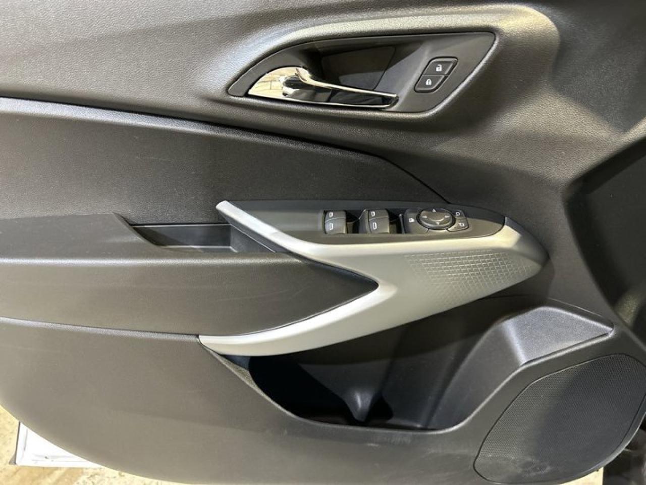 2024 Chevrolet Trax 1RS | Remote Start | Heated Seats | Heated Steering Wheel Photo