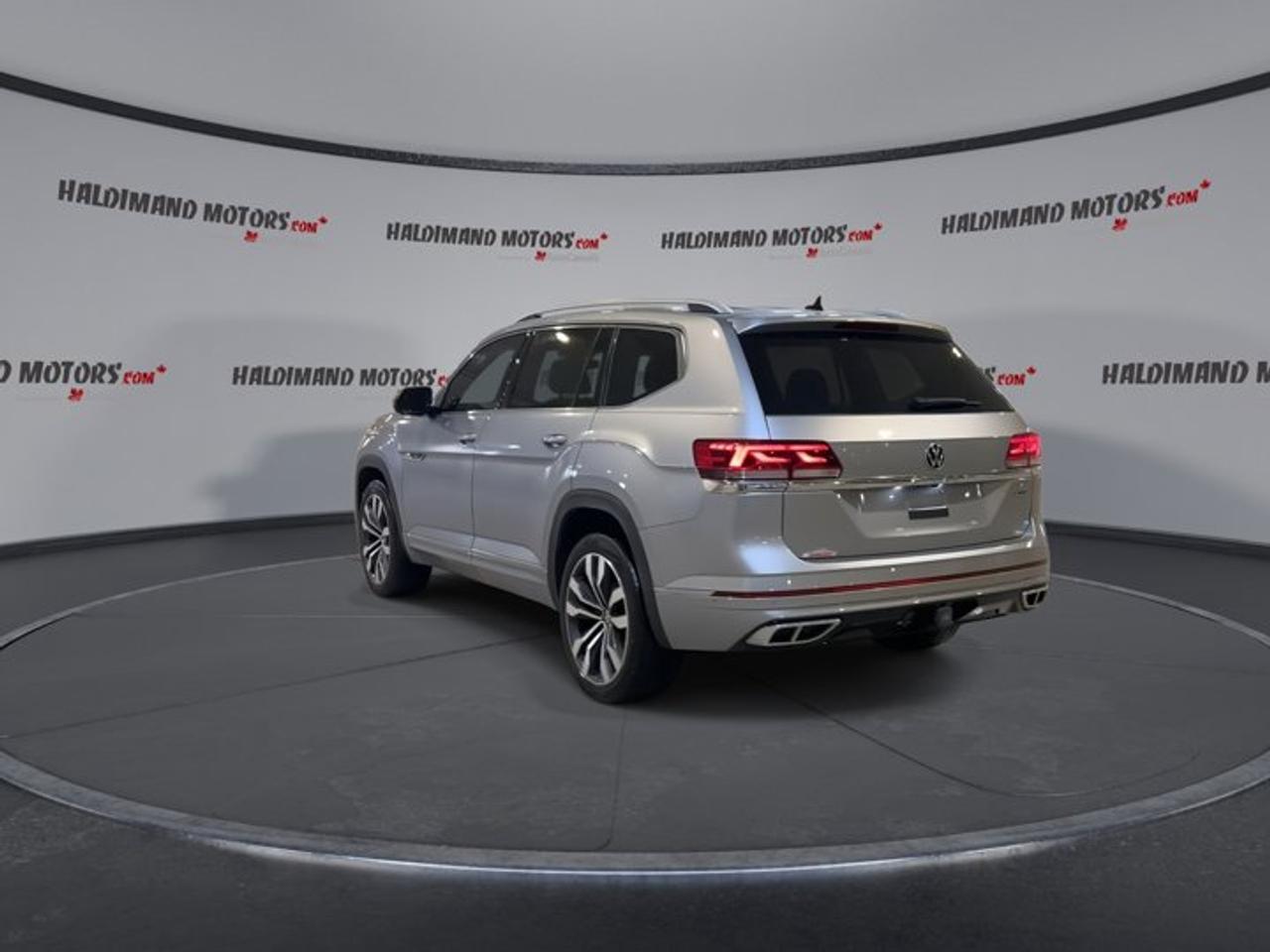 2021 Volkswagen Atlas Execline 4MOTION | One owner | Accident free Photo