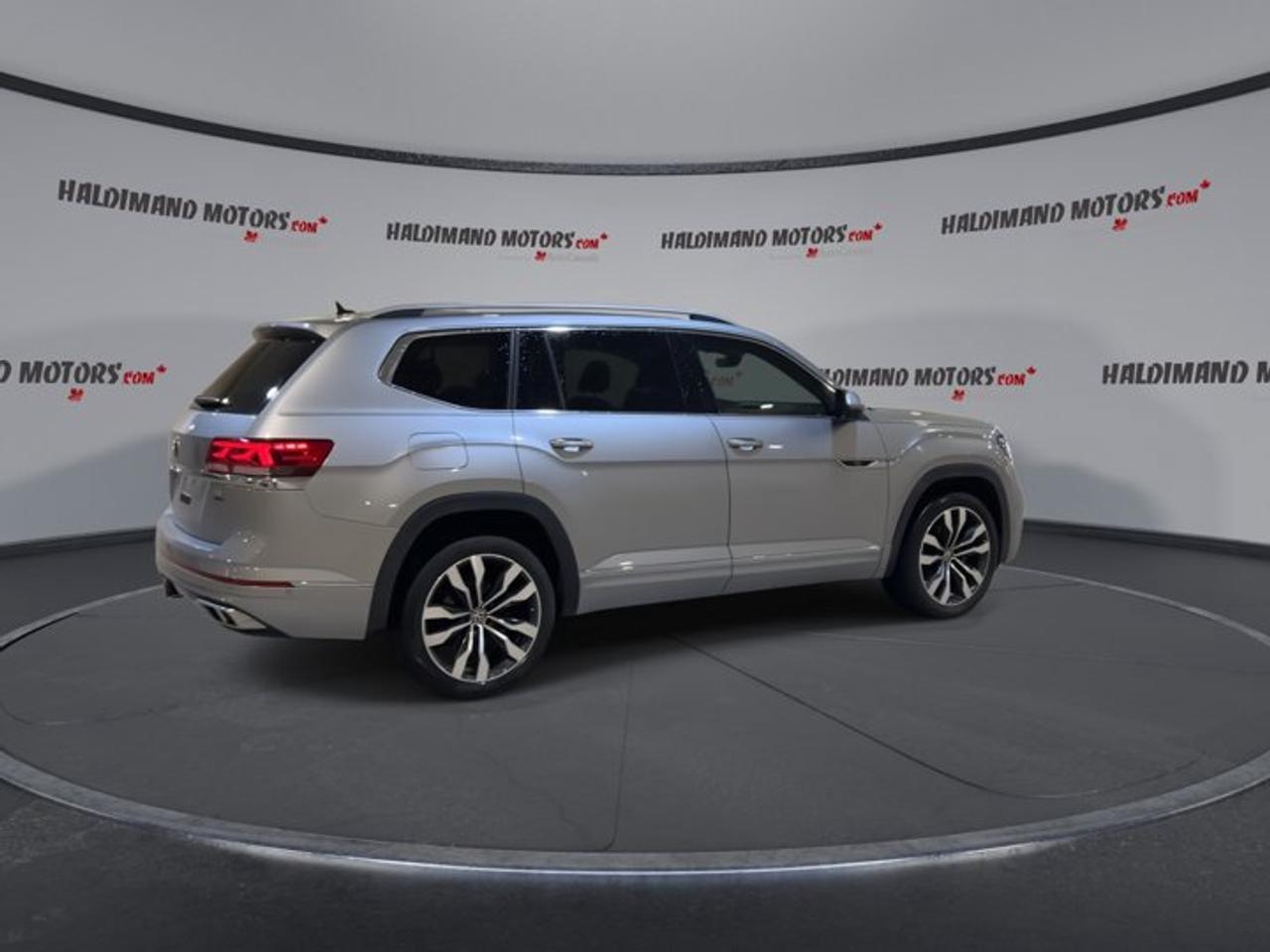 2021 Volkswagen Atlas Execline 4MOTION | One owner | Accident free Photo