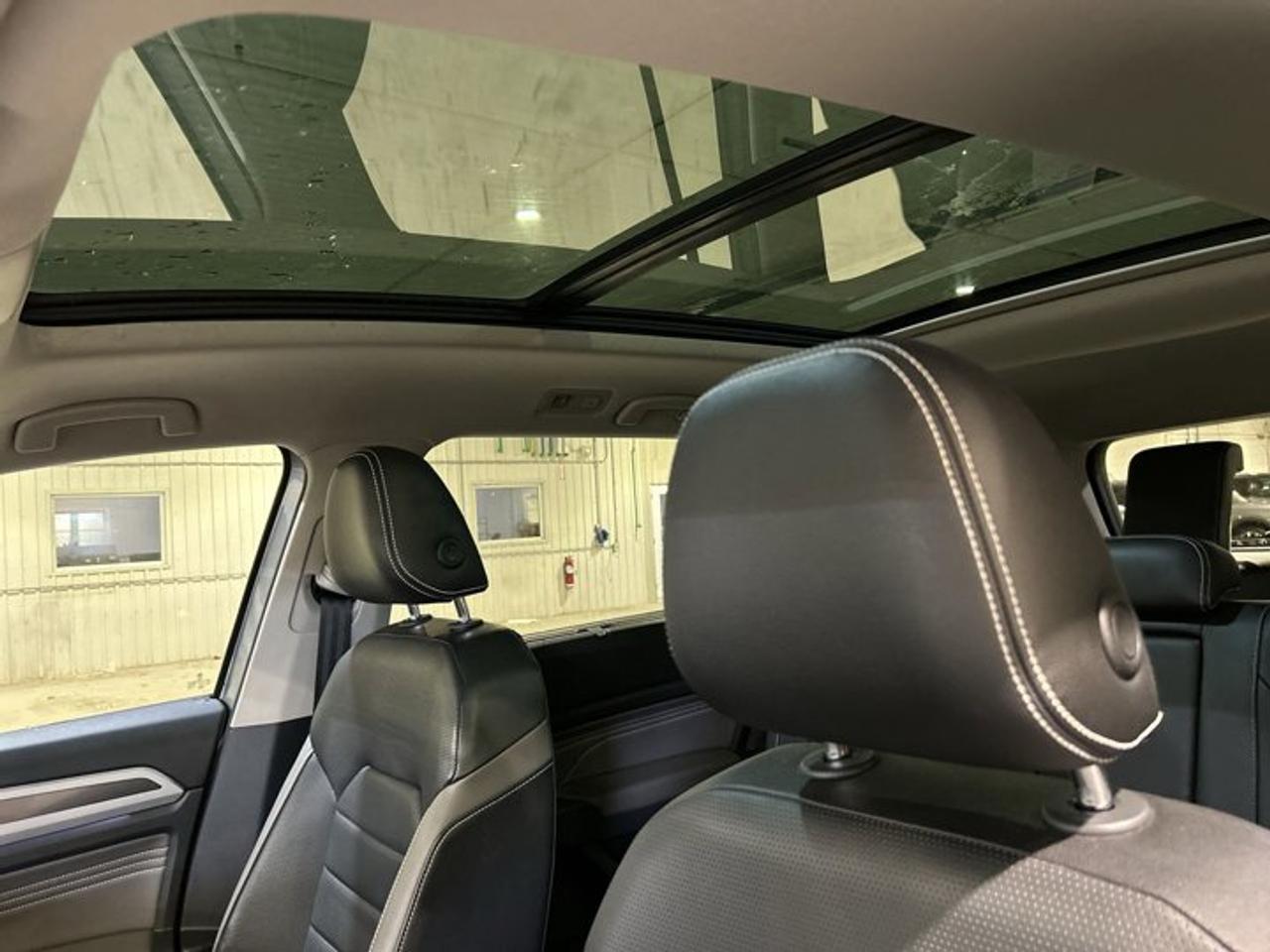 2021 Volkswagen Atlas Execline 4MOTION | One owner | Accident free Photo