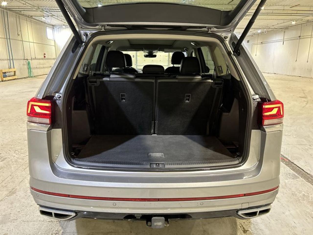 2021 Volkswagen Atlas Execline 4MOTION | One owner | Accident free Photo