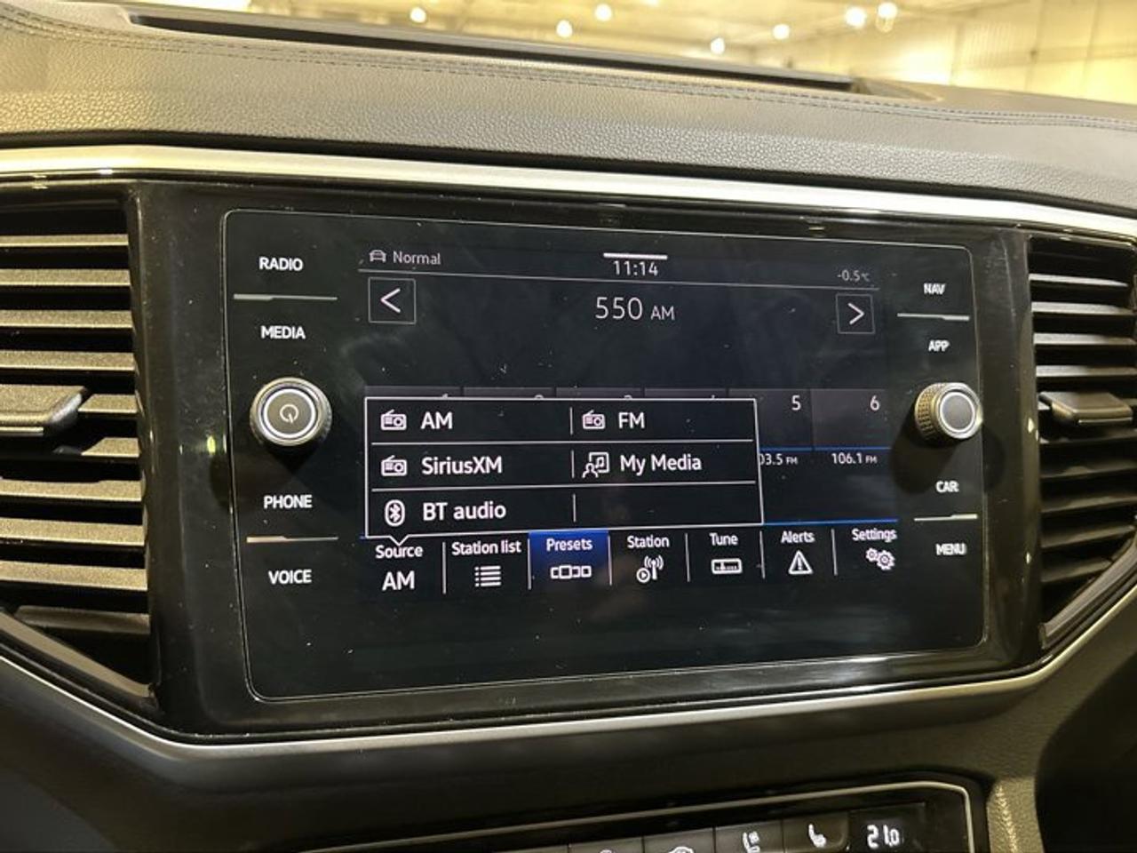 2021 Volkswagen Atlas Execline 4MOTION | One owner | Accident free Photo