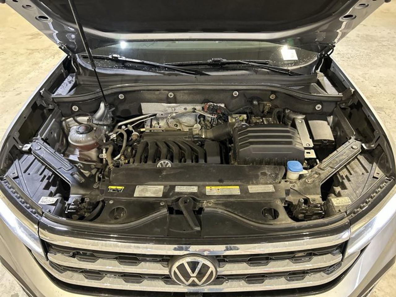 2021 Volkswagen Atlas Execline 4MOTION | One owner | Accident free Photo