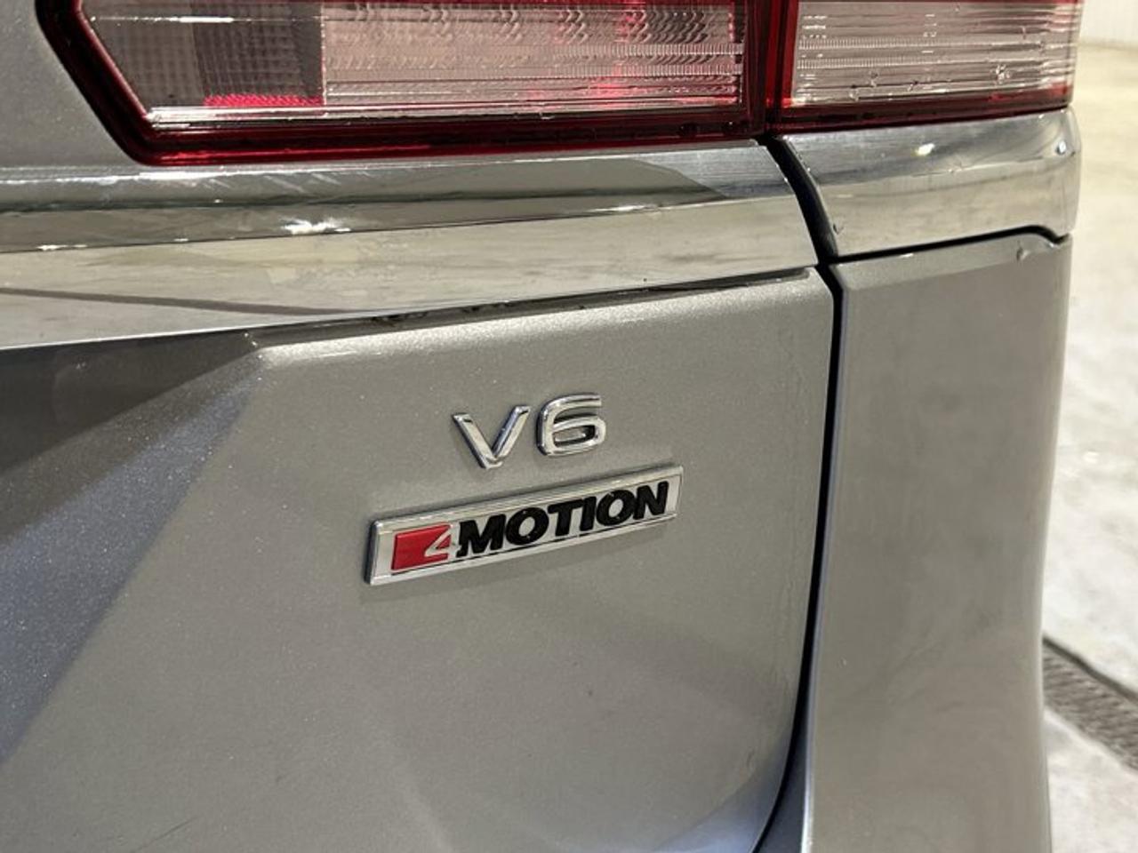 2021 Volkswagen Atlas Execline 4MOTION | One owner | Accident free Photo