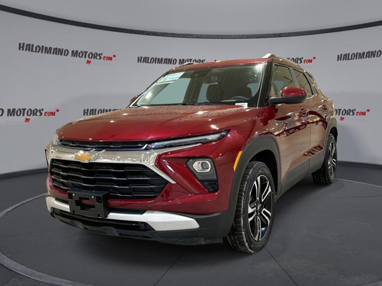 2025 Chevrolet TrailBlazer LT AWD | One owner | No accidents Photo0