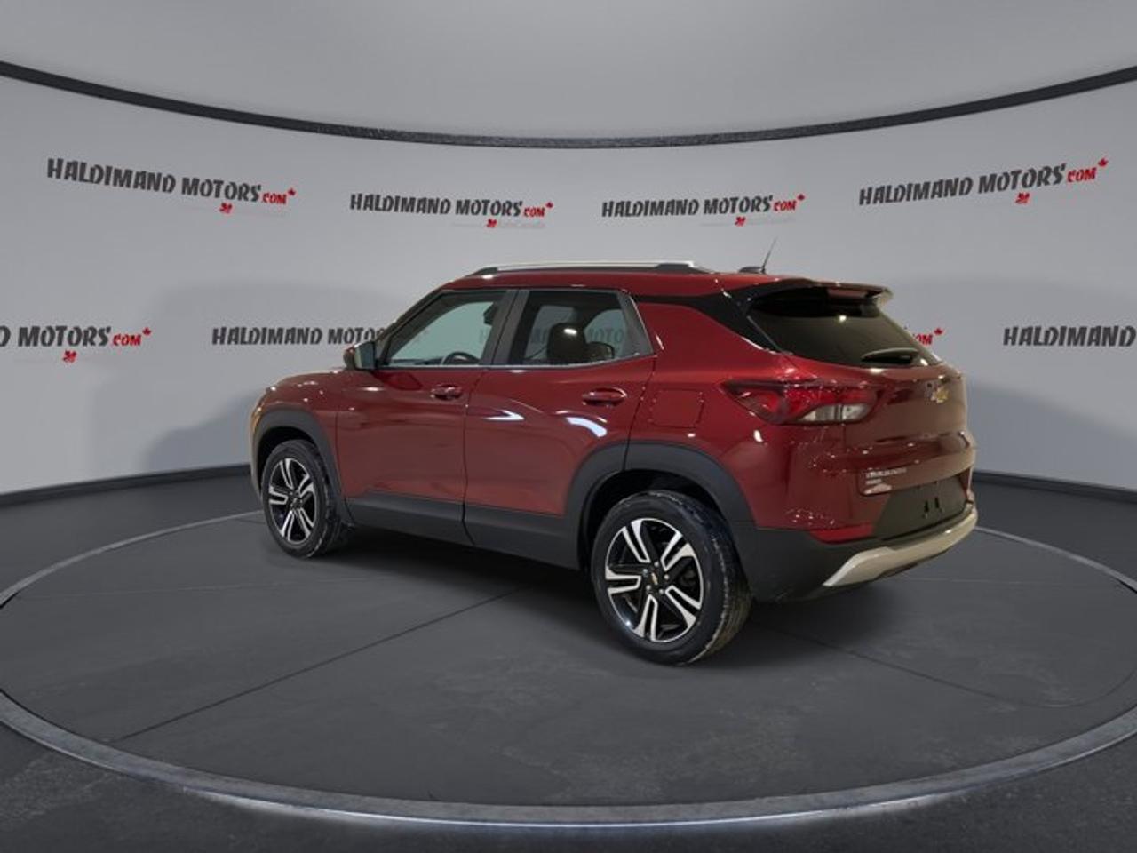 2025 Chevrolet TrailBlazer LT AWD | One owner | No accidents Photo