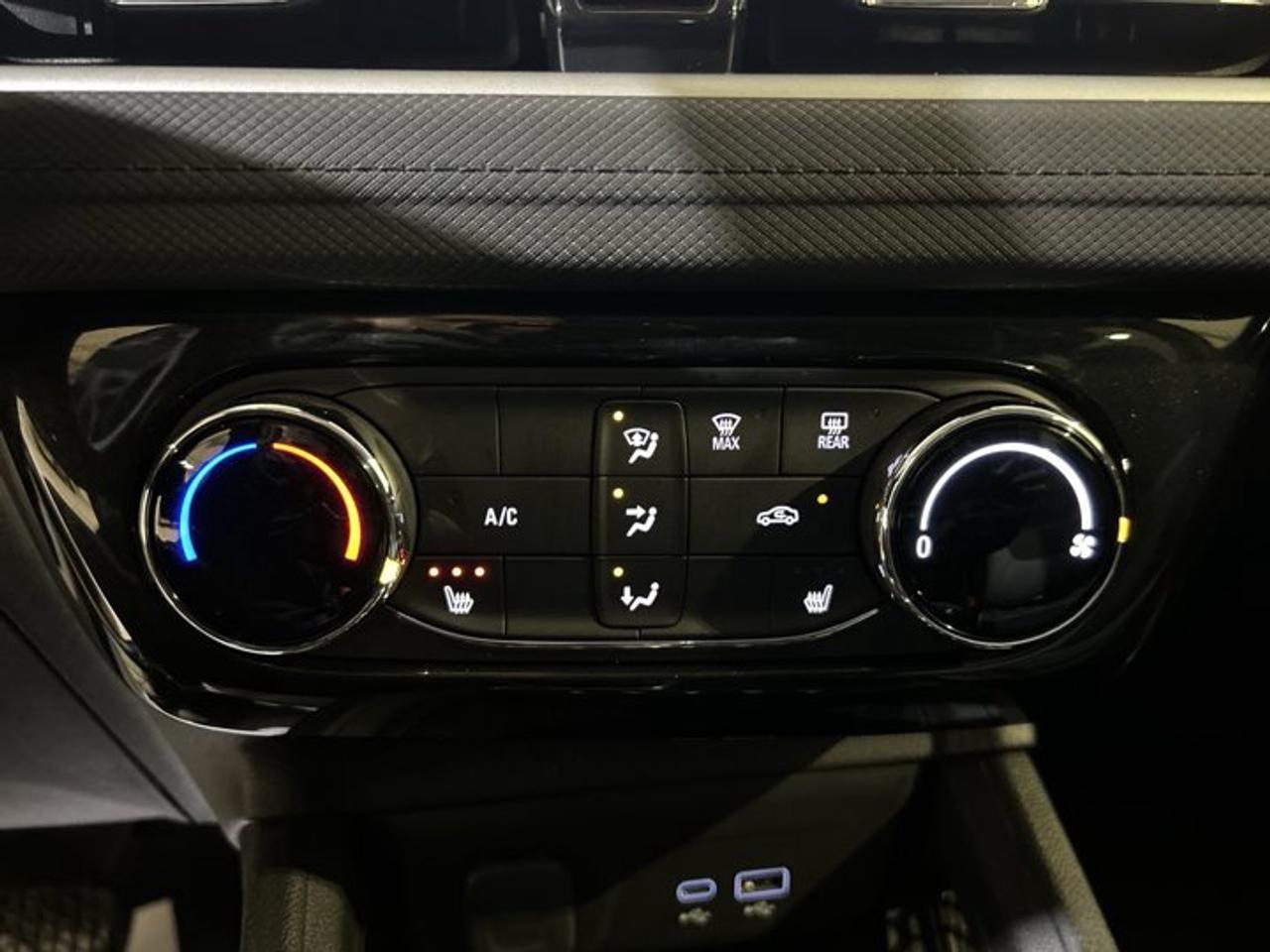 2025 Chevrolet TrailBlazer LT AWD | One owner | No accidents Photo