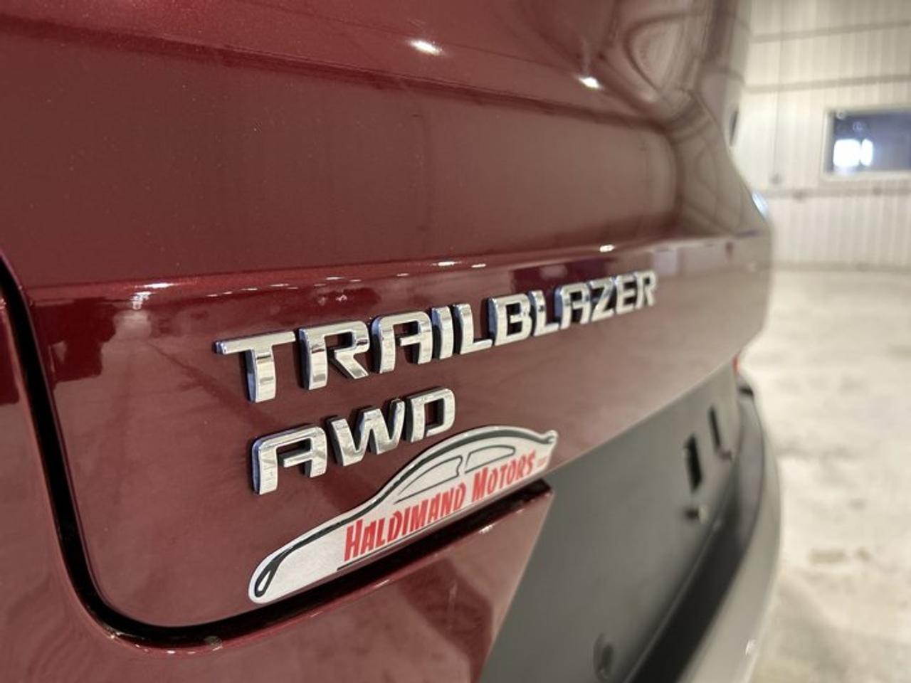 2025 Chevrolet TrailBlazer LT AWD | One owner | No accidents Photo