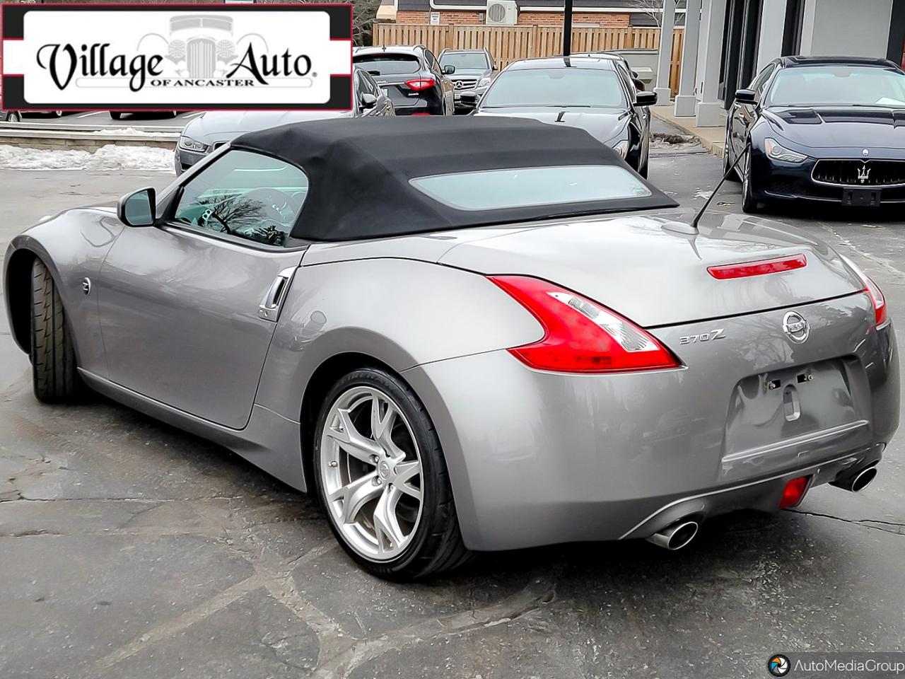 2010 Nissan 370Z 2dr Roadster Auto Touring - Photo #2