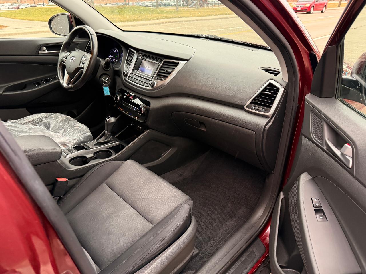 2017 Hyundai Tucson AWD 4DR 2.0L PREMIUM Photo