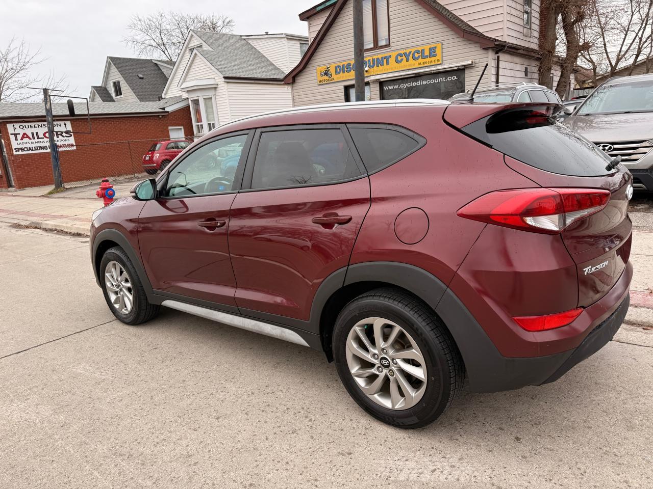 2017 Hyundai Tucson AWD 4DR 2.0L PREMIUM Photo