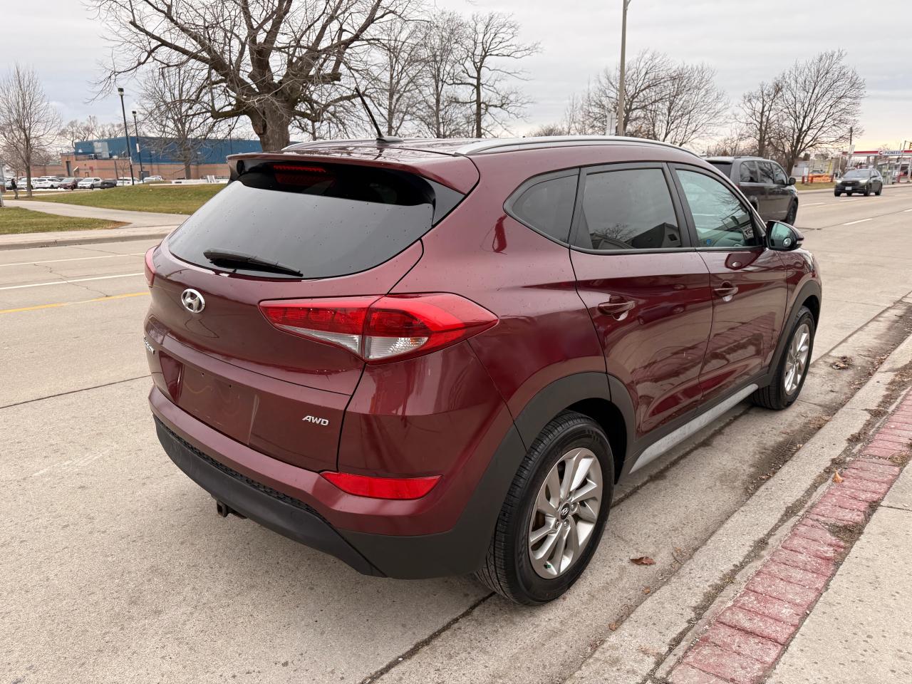 2017 Hyundai Tucson AWD 4DR 2.0L PREMIUM Photo