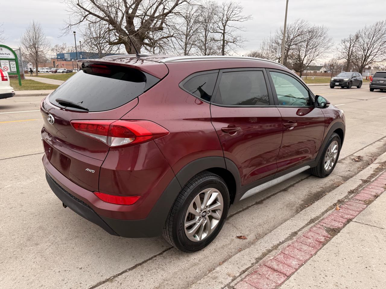 2017 Hyundai Tucson AWD 4DR 2.0L PREMIUM Photo