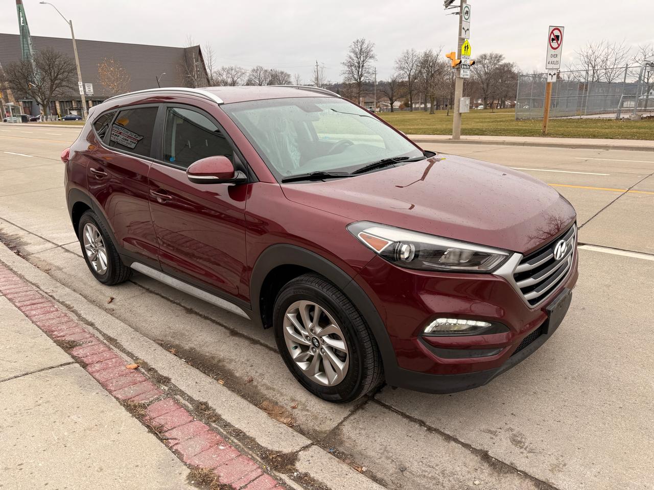 2017 Hyundai Tucson AWD 4DR 2.0L PREMIUM Photo