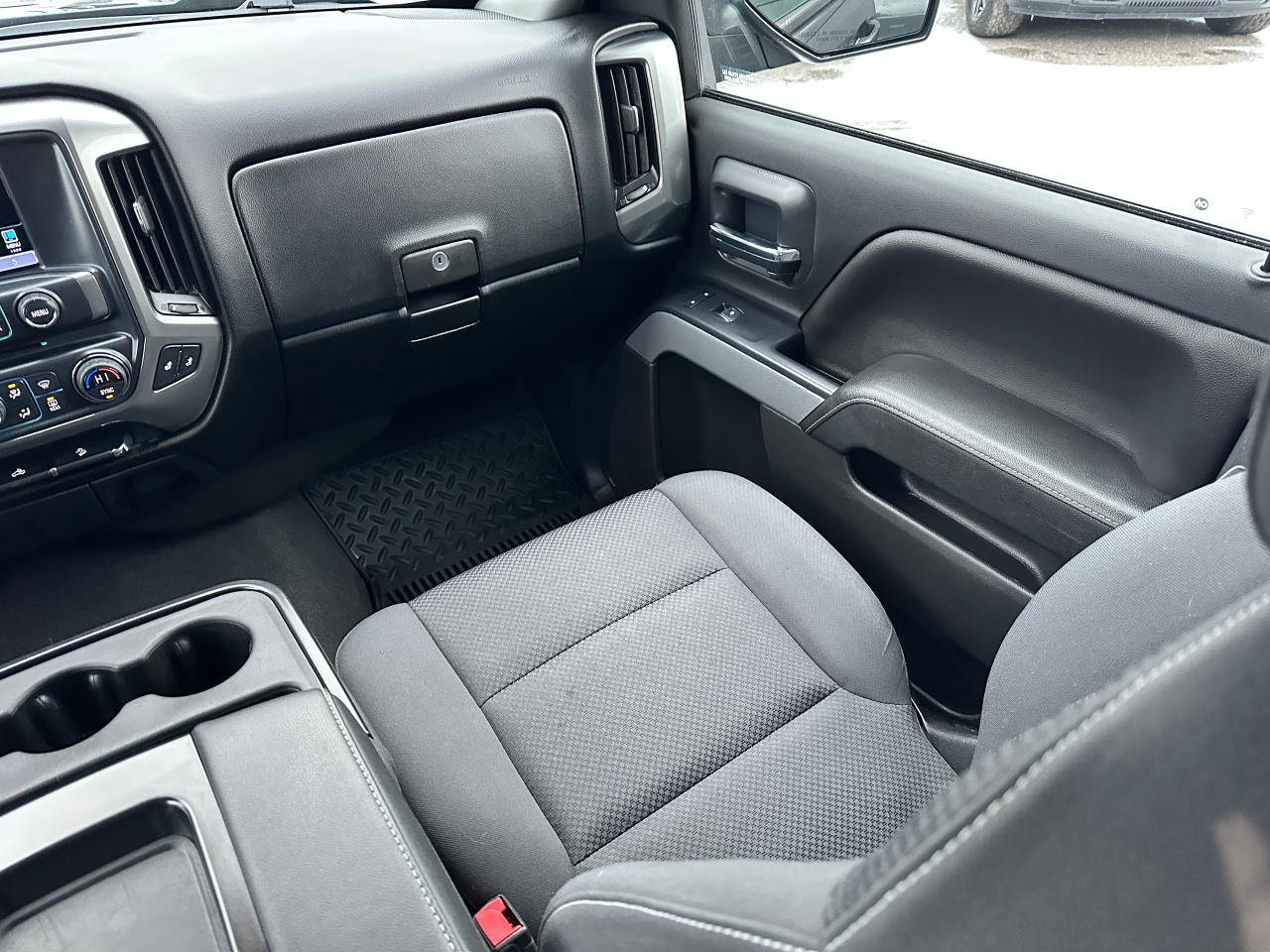 2018 Chevrolet Silverado 1500 LT 4x4 CrewCab 5.3L Heated Cloth 6Pass XM CarPlay Photo