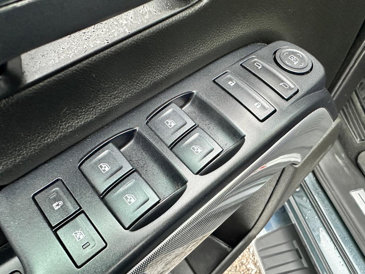 2018 Chevrolet Silverado 1500 LT 4x4 CrewCab 5.3L Heated Cloth 6Pass XM CarPlay Photo