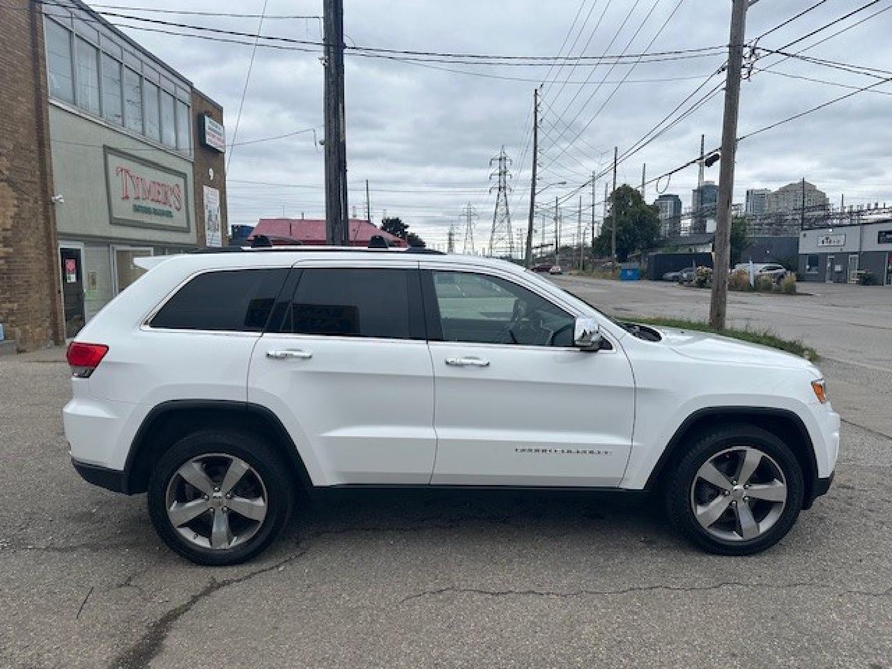 2015 Jeep Grand Cherokee Limited 4dr 4x4 Photo3