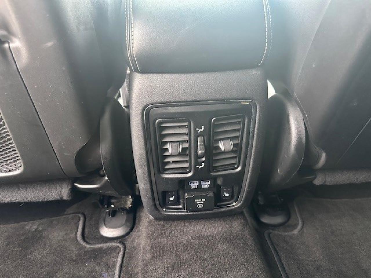 2015 Jeep Grand Cherokee Limited 4dr 4x4 Photo