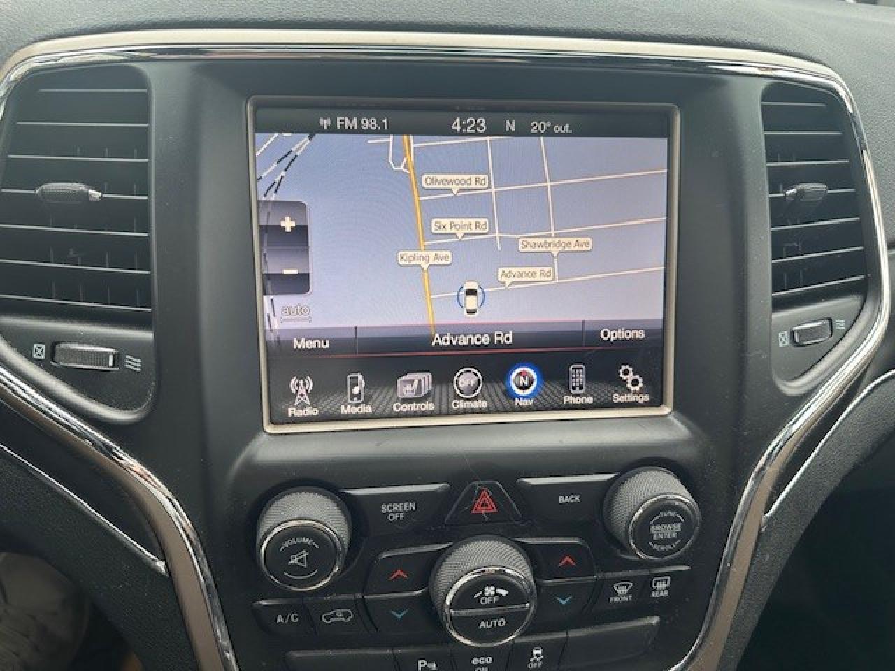 2015 Jeep Grand Cherokee Limited 4dr 4x4 Photo