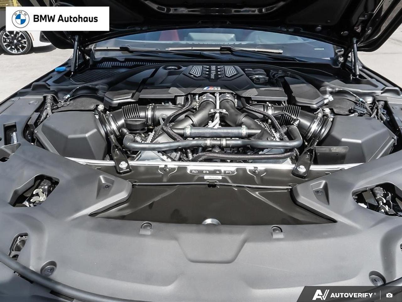 2025 BMW M8 M8 Competition Cabriolet Photo