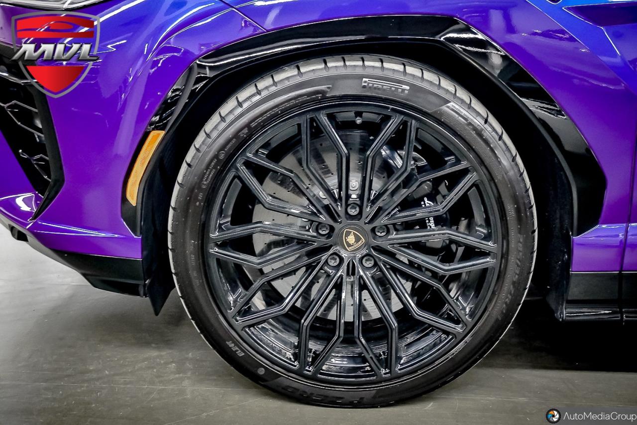 2025 Lamborghini Urus  Photo