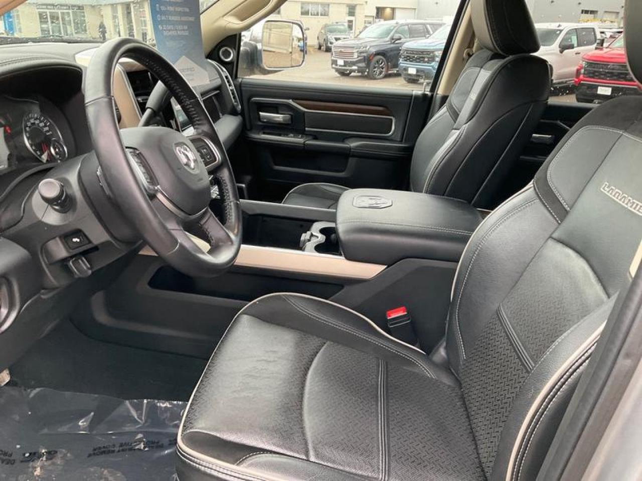 2022 RAM 3500 Laramie Photo