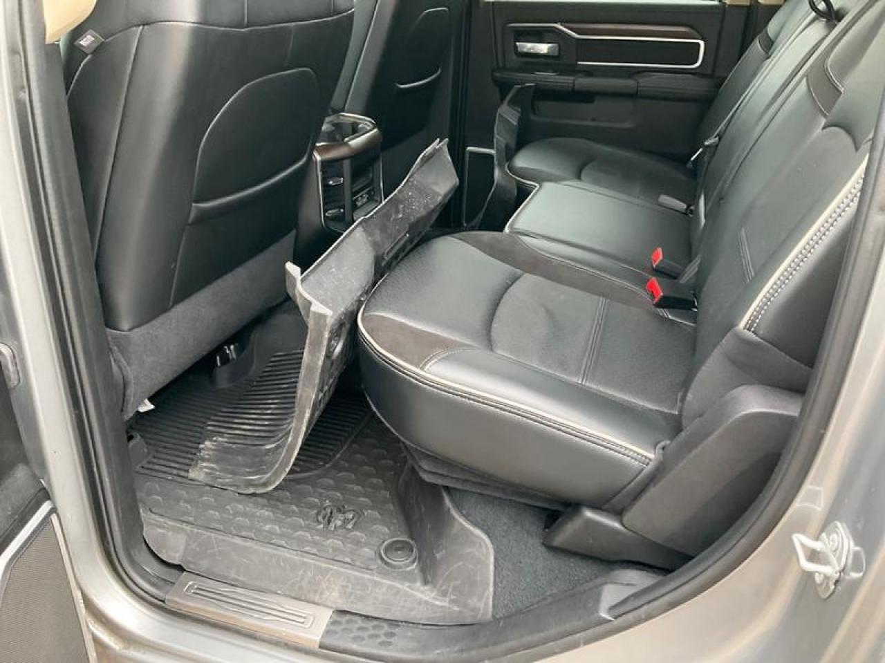 2022 RAM 3500 Laramie Photo