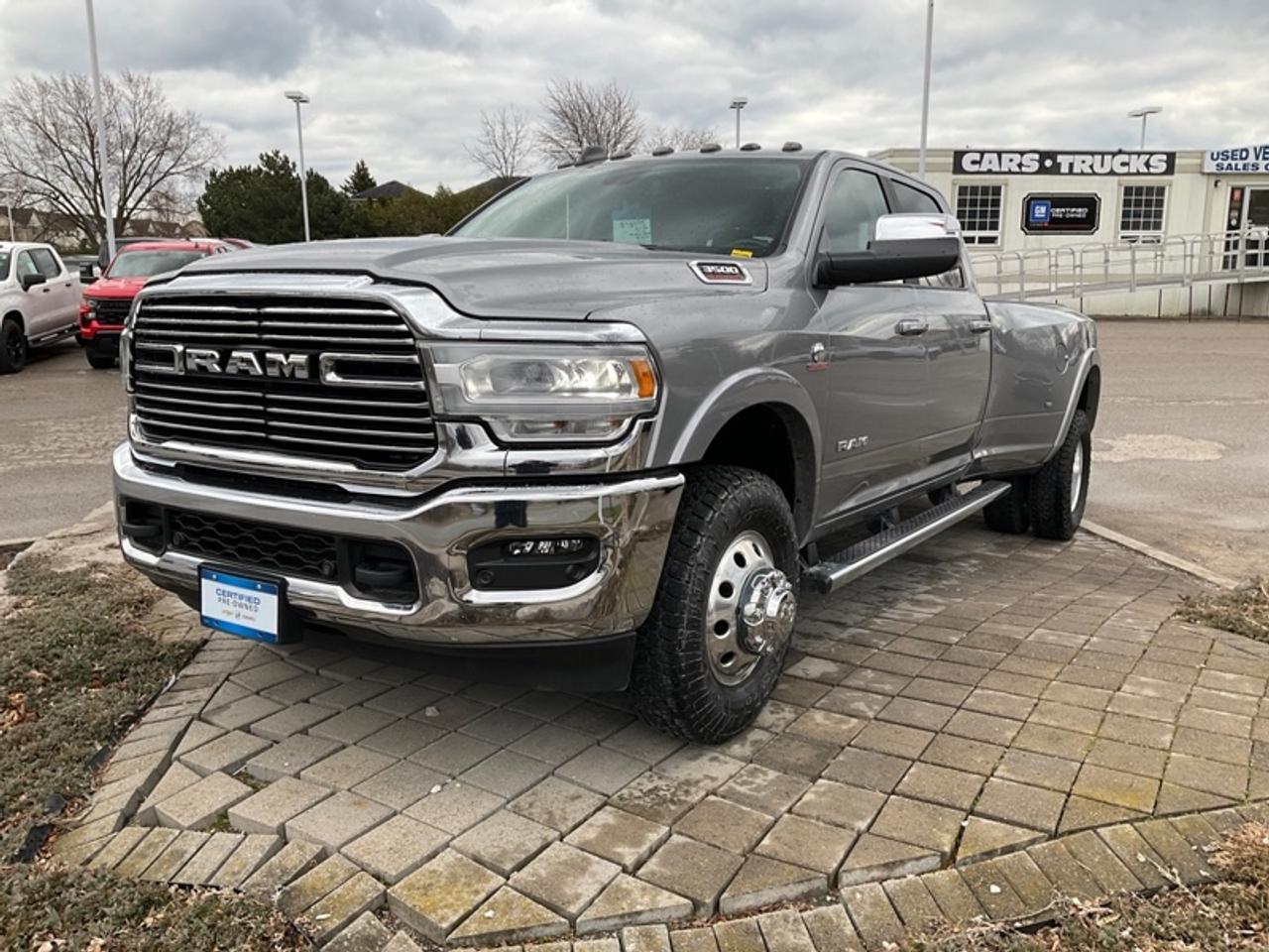 2022 RAM 3500 Laramie Photo0