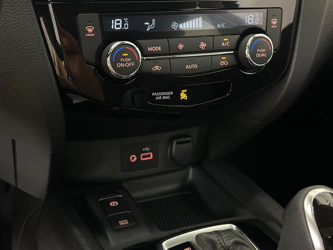 2023 Nissan Qashqai SV 4dr All-wheel Drive Photo