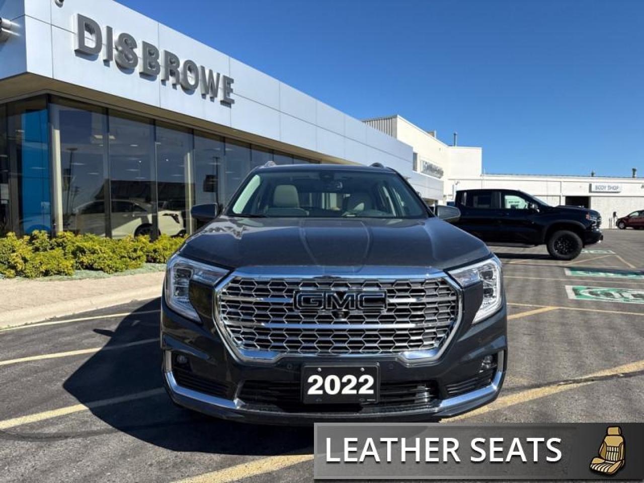 2022 GMC Terrain Denali Photo2