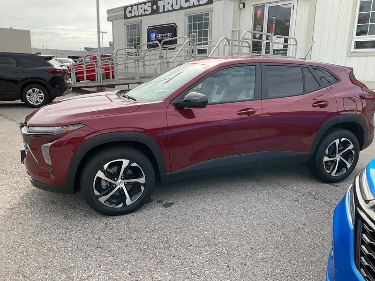 2024 Chevrolet Trax 1RS Photo2