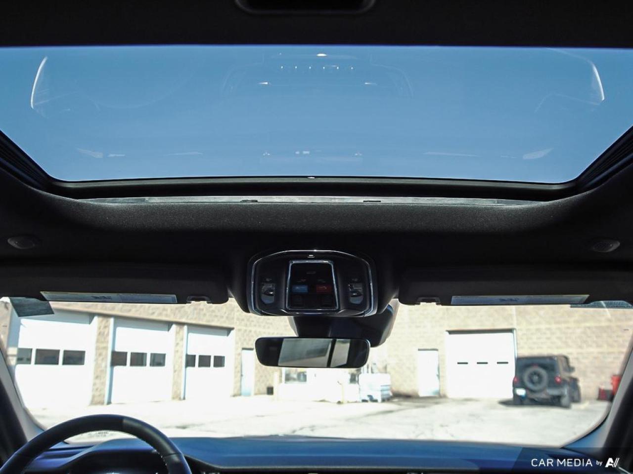 2025 Jeep Grand Cherokee Laredo 4dr 4x4 Photo