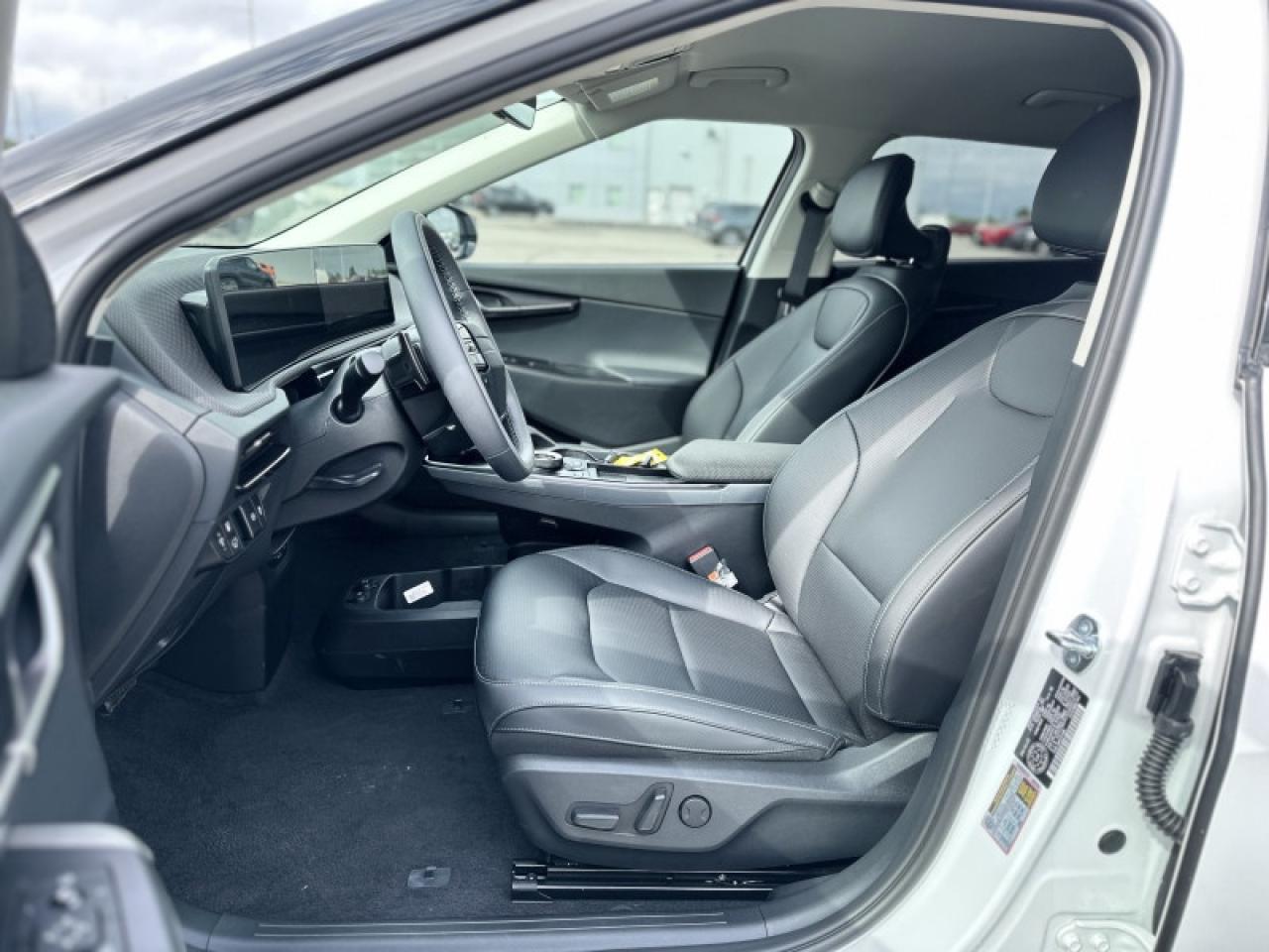 2025 Kia EV6 W/PREMIUM PKG Photo