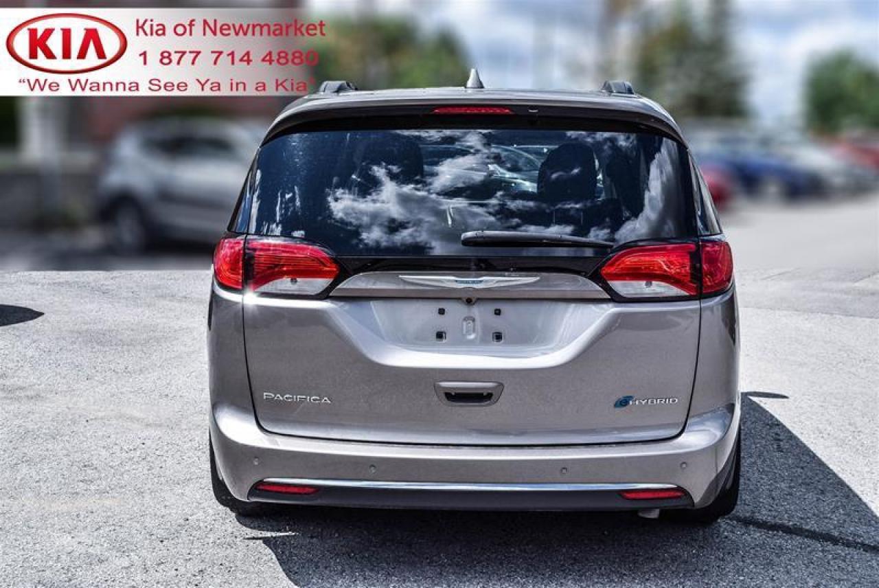 2018 Chrysler Pacifica Touring Plus Passenger Van Photo