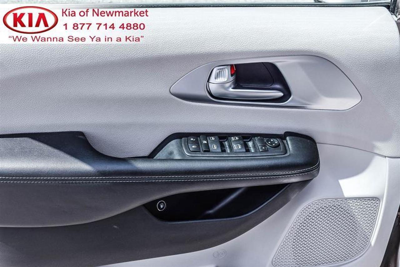 2018 Chrysler Pacifica Touring Plus Passenger Van Photo