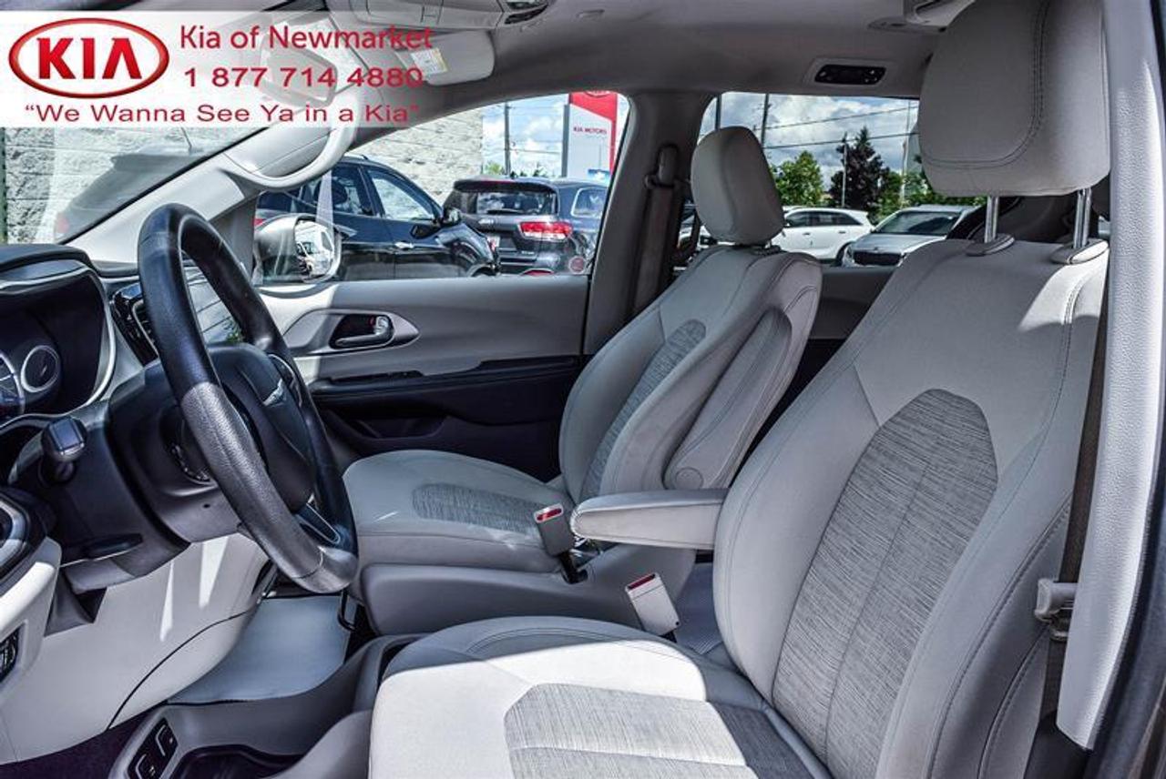 2018 Chrysler Pacifica Touring Plus Passenger Van Photo